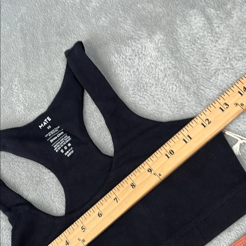 NEW MATE The Label XS Black Pink 4 PC Set, Bra, Tank, Leggings, Shorts - Picture 3 of 16